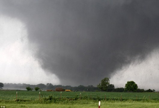 Moore Oklahoma Tornado (photo)